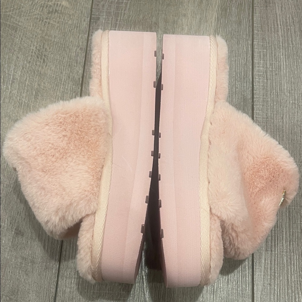 New Guess Women's Synthie Shearling Blush Faux Fur Slippers Size 7 - Picture 5 of 7